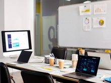 Больше половины офисных сотрудников Екатеринбурга обеспокоены высокими тратами в будни