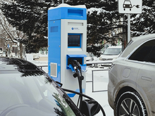 В Красноярске открыли производство морозоустойчивых зарядных станций для электромобилей