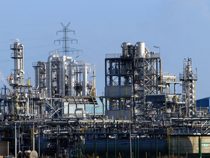 В 2026 г. Россию ждет замедление роста ВВП, ослабление рубля и дефицит госбюджета