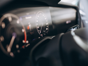 Китайские авто возглавили топы и самых подорожавших, и самых подешевевших в Новосибирске