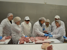 Дороже продавать не можем: тюменские мясопереработчики переживают кризис