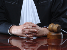 Петербургского бизнесмена оштрафовали за продажу фигурок Печкина из «Простоквашино»

