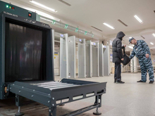 В нижегородском метро начали проверять мобильные телефоны