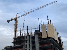 В 2025 г. более 700 застройщиков РФ задерживали сдачу жилья на пять и более месяцев