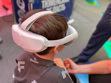 Индийская компания вложит 120 тысяч долларов в умные очки инженера из Тюмени