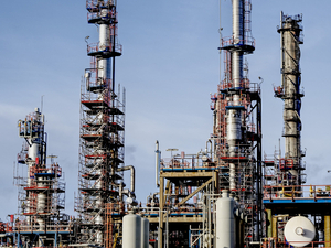 Владелец новосибирского НПЗ обратится в суд с заявлением о банкротстве компании