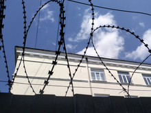 Число заключенных в тюрьмах РФ упало до исторического минимума