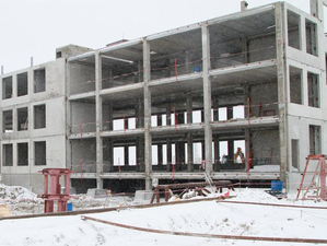 Депутаты оценили темпы строительства концессионной школы в Ленинском районе