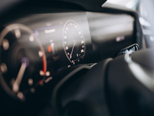 Средняя цена подержанного китайского авто впервые превысила 2,2 миллиона