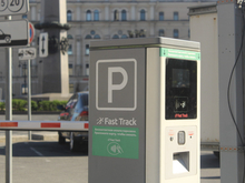 Петербуржцам рассказали о шести способах оплаты парковки