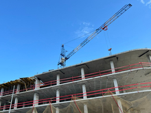 Продажи новостроек на крупнейших региональных рынках РФ упали почти на 18%