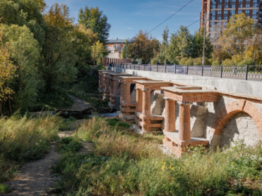 В Екатеринбурге выбрали подрядчика для благоустройства набережной Исети: сроки и детали
