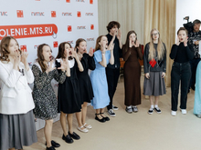 Как выпускнику из Красноярска поступить в ГИТИС? 
