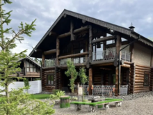 Собственный водоем, ресторан и баня: базу отдыха продают за 79 млн рублей в Красноярске