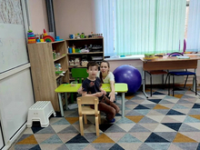 Реабилитация детей с аутизмом все больше отдается на откуп бизнесу. Как им помогают?