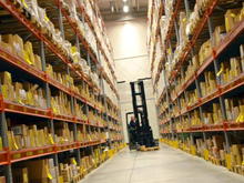 Как оптимизировать работу на складе и повысить производительность сотрудников?