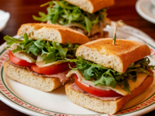 В Красноярске на месте «Сегуна» на пр. Мира открыли бистро с сэндвичами