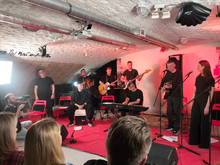 Главная свердловская рок-премьера прошла в камерном варианте в музее Андеграунда 