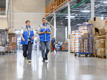 Ozon запустил новый склад под Красноярском