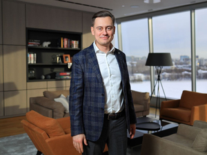 Нет смысла скупать валюту, но и в рублях сидеть не стоит: во что же инвестировать?

