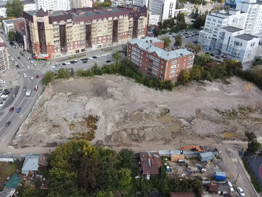 Обустраивать парк на месте долгостроя в центре Тюмени начнут в этом году