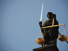 С экс-начальника УМВД по Нижнему Новгороду через суд изъяли машину и недвижимость