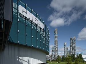 Нефтехим реагирует на войну в Иране ростом цен, но рынок их не «переварит»