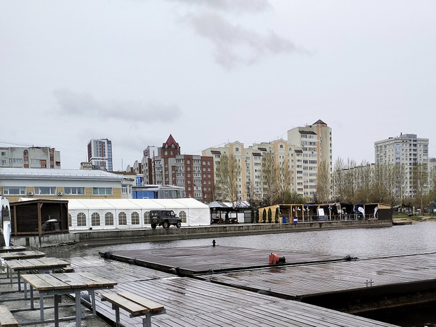 В Екатеринбурге на ВИЗе в техническом режиме открылось два новых общественных пространства