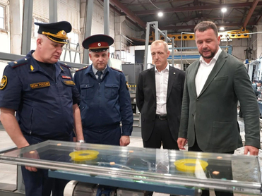 Уральский бизнесмен открыл производство стеклопакетов в тюменской колонии