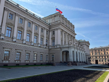 ЗакСобрание Петербурга обсудило полный запрет вейпов с 2027 по 2032 год