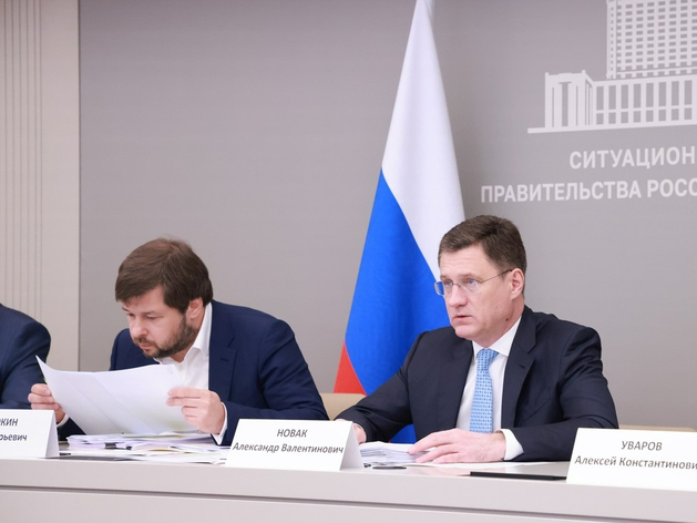 Независимые АЗС жалуются властям на сложности с закупкой нефтепродуктов Независимые АЗС жалуются властям на сложности с закупкой нефтепродуктов