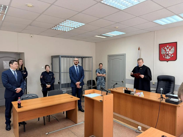 Суд арестовал зампрокурора Железнодорожного района Екатеринбурга по делу о взятке Суд арестовал зампрокурора Железнодорожного района Екатеринбурга по делу о взятке