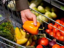 АКОРТ: Стоимость социально значимых продуктов в августе снизилась на 4,2%