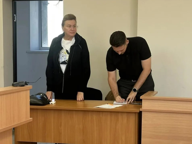 Ларису Контееву приговорили к пяти годам условно и штрафу 900 тыс. руб. Ларису Контееву приговорили к пяти годам условно и штрафу 900 тыс. руб.