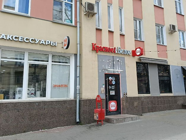 Меньше и чаще: на фоне ударов по складам ритейлеры меняют логистику в РФ Меньше и чаще: на фоне ударов по складам ритейлеры меняют логистику в РФ